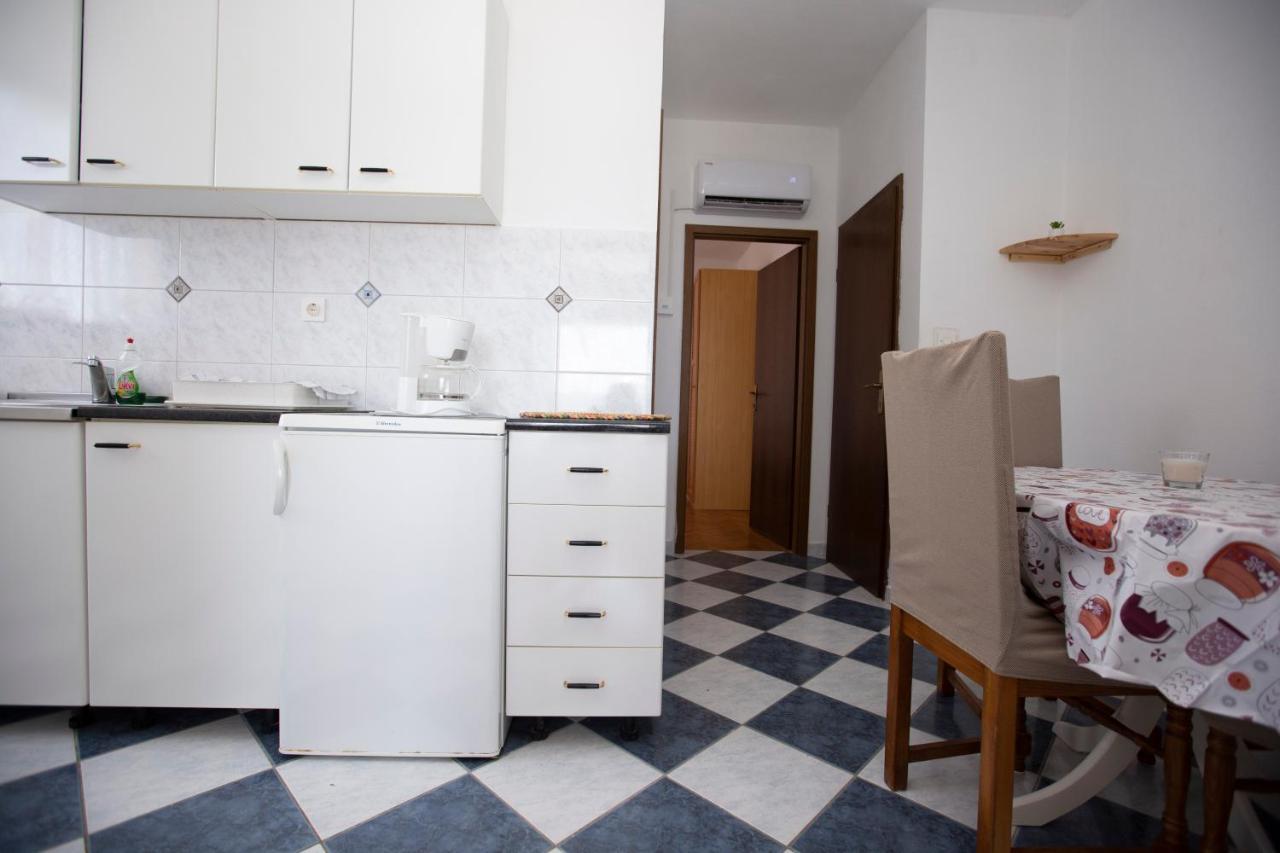 Villa Tomasovic Lokva Rogoznica Exteriör bild