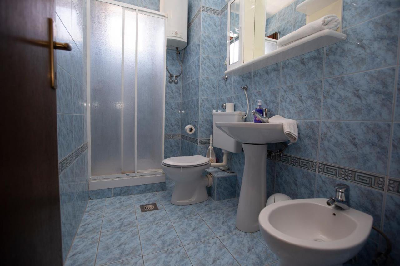 Villa Tomasovic Lokva Rogoznica Exteriör bild